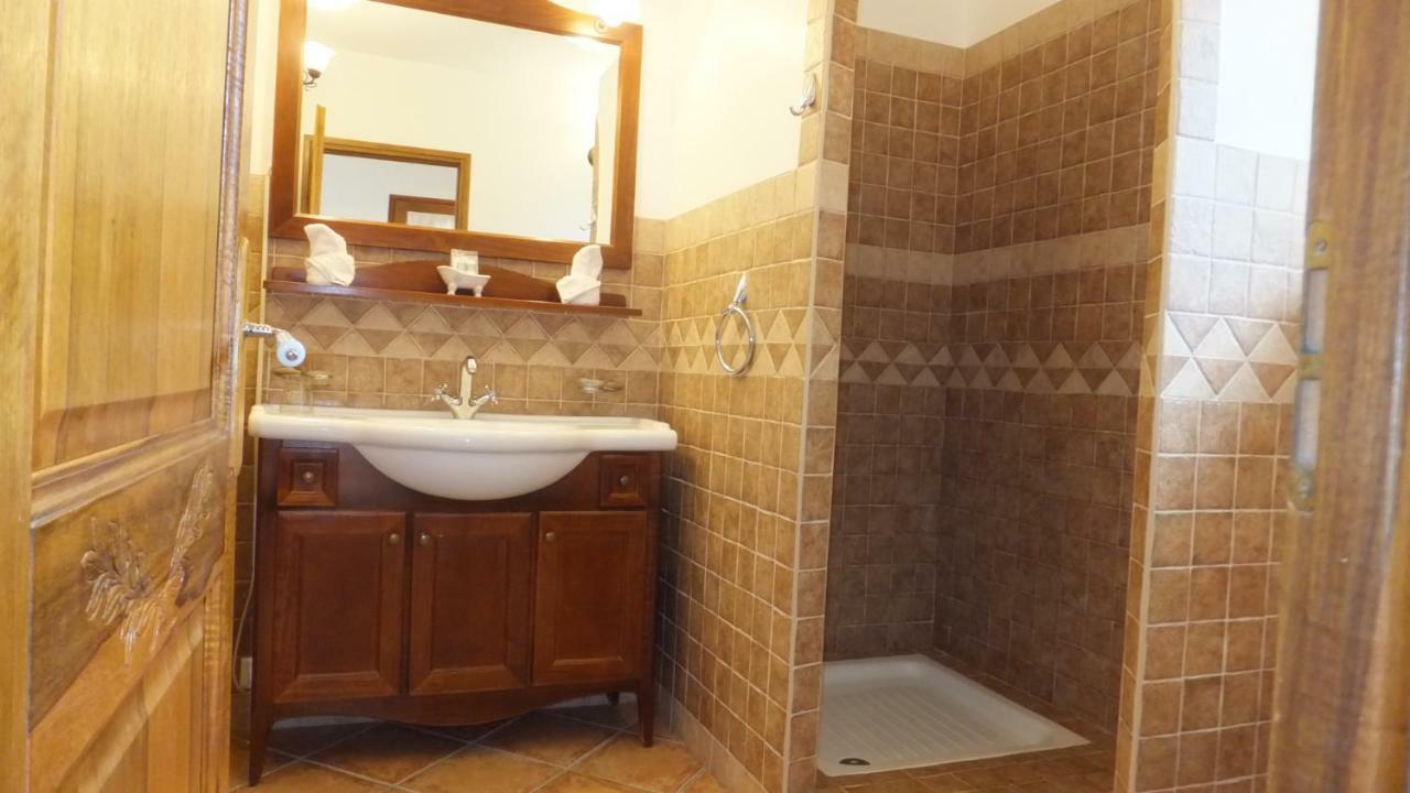 Les Chambres De L'Hote Antique Pietra Longa Salvini ภายนอก รูปภาพ
